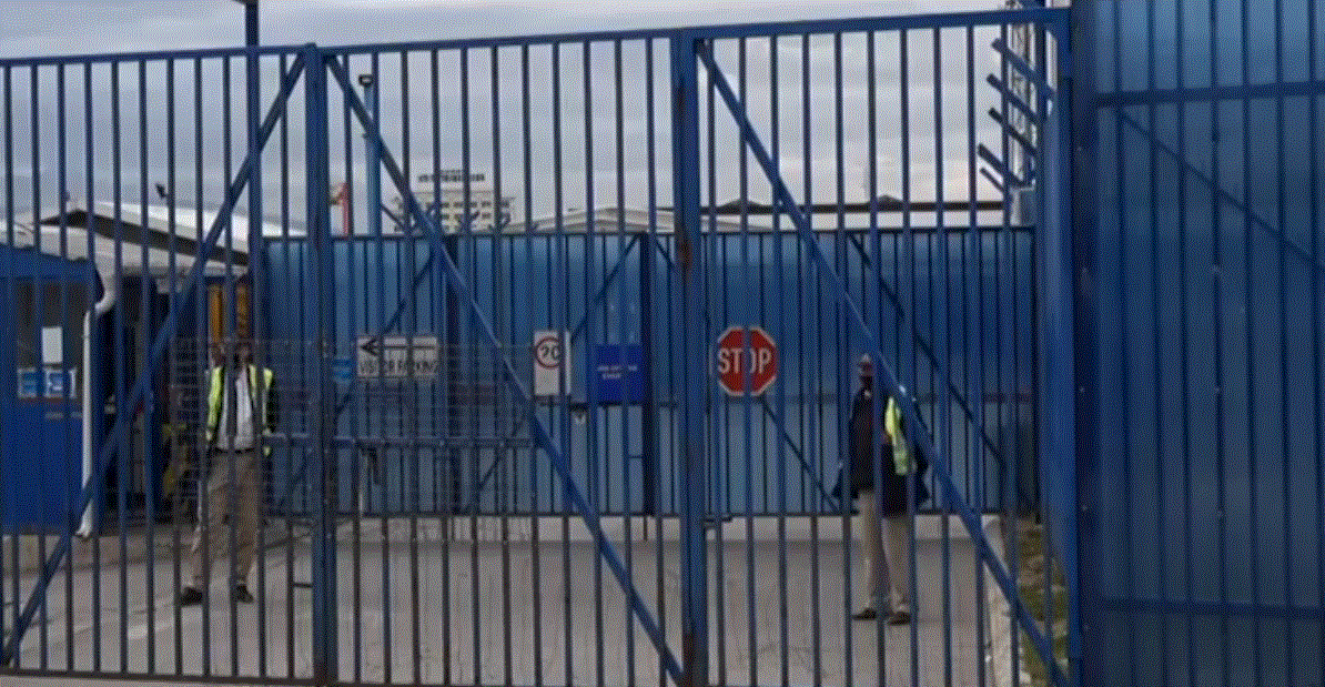 Hashim Thaçi arrin në objektin e EULEX-it pas konfirmimit të aktakuzës