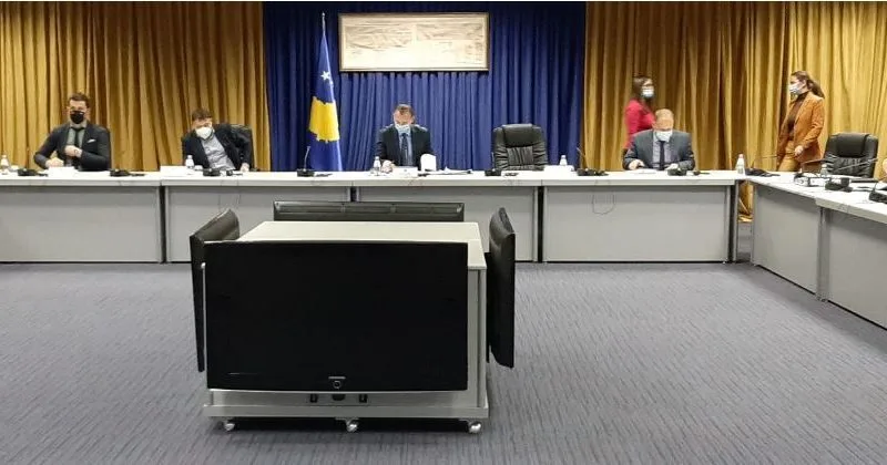 Nis takimi i Komitetit, pritet vendosja e masave të reja kundër koronavirusit