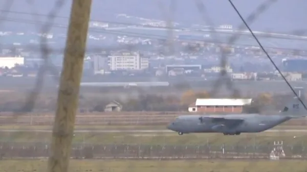 Niset për në Hagë aeroplani me të akuzuarit e Speciales