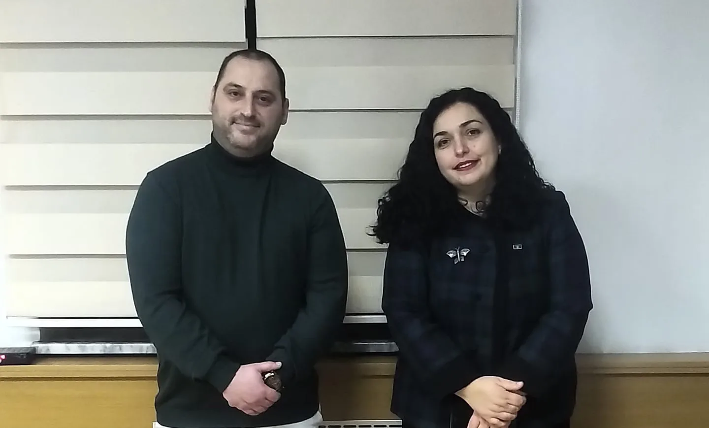 Vjosa Osmani ia merr edhe një zyrtar të lartë LDK-së