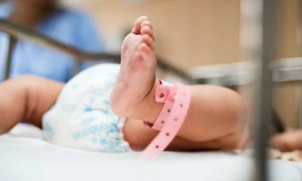 Rënie e lindjeve në Kosovë, 13.3% më pak në shkurt sesa në janar 2026