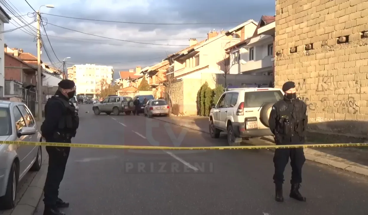LAJMI I FUNDIT: Djali vret me thikë babain në Prizren