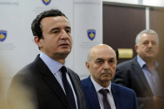 VV i kundërpërgjigjet Agim Veliut pas talljes me sondazhe: LDK ka filluar të mendojë për kalimin e pragut, VV do t’i ketë 60 deputetë