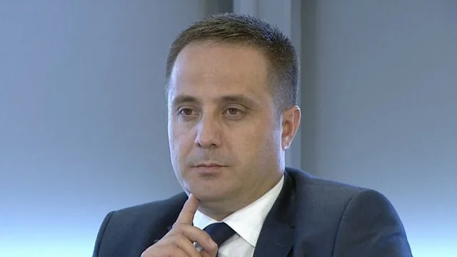 Driton Selmanaj kërkon falje publike: Saranda Bogujevci është historia e gjallë e këtij vendi