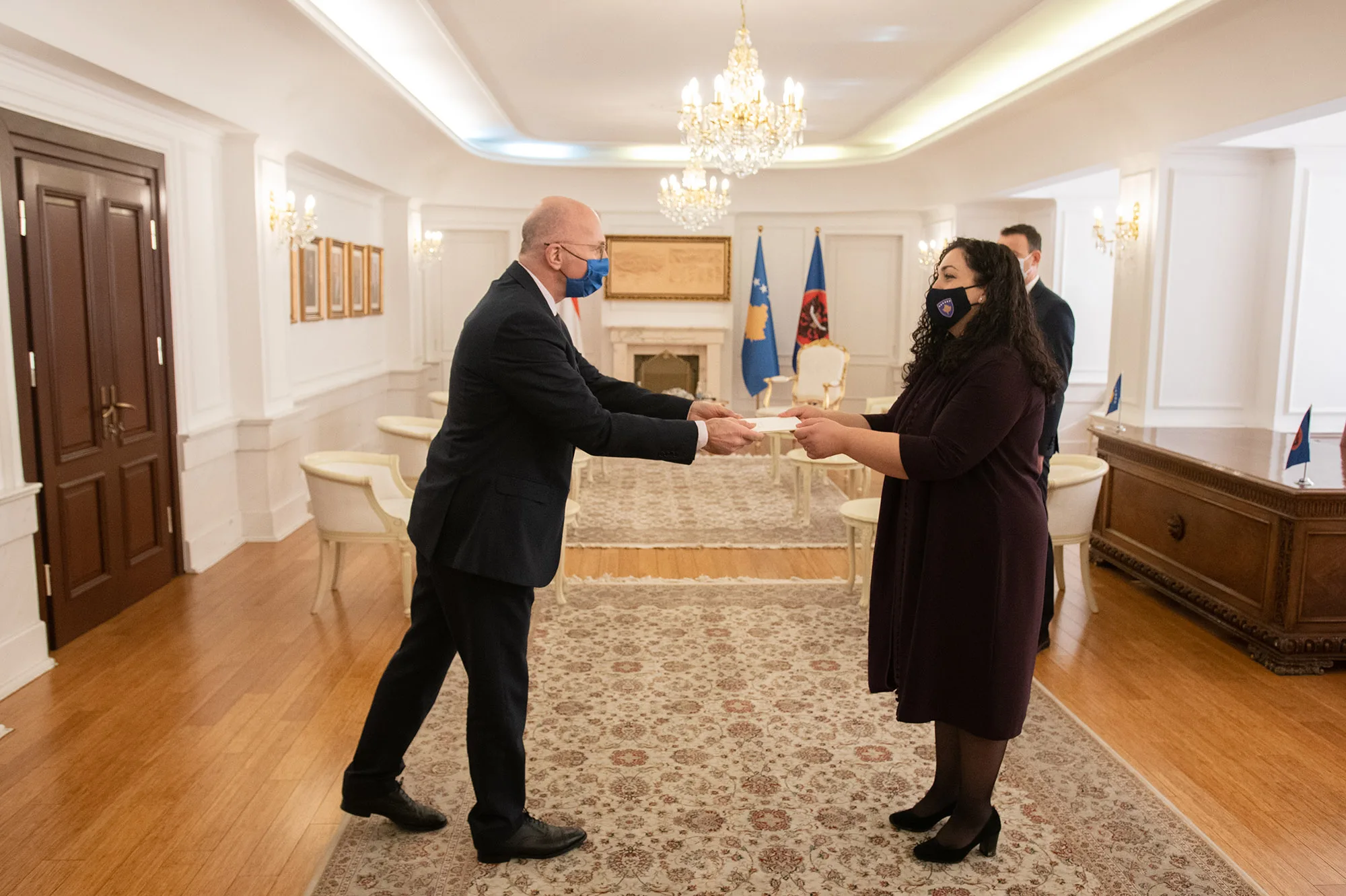 Osmani pranon letrat kredenciale të ambasadorit të ri të Luksemburgut
