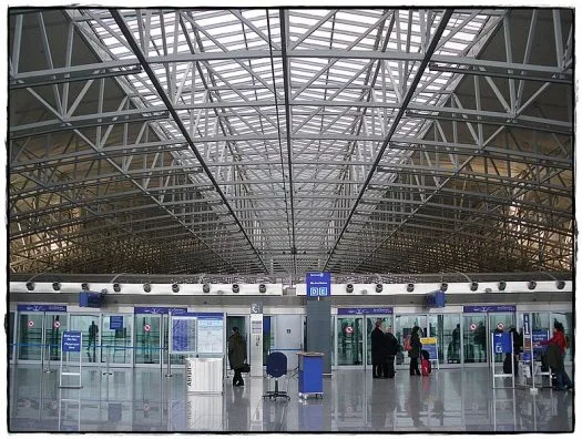 Aeroporti i Frankfurtit: Numri i udhëtarëve në nivelin më të ulët që nga 1984