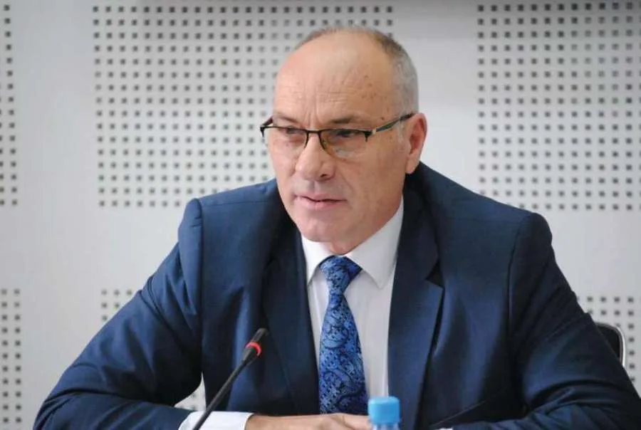 Muharrem Nitaj emërohet ministër në detyrë