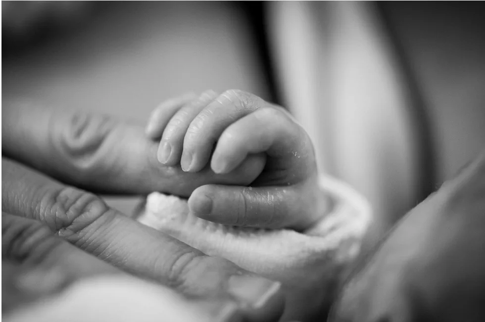 Aktualisht asnjë foshnje e infektuar me coronavirus në Kosovë