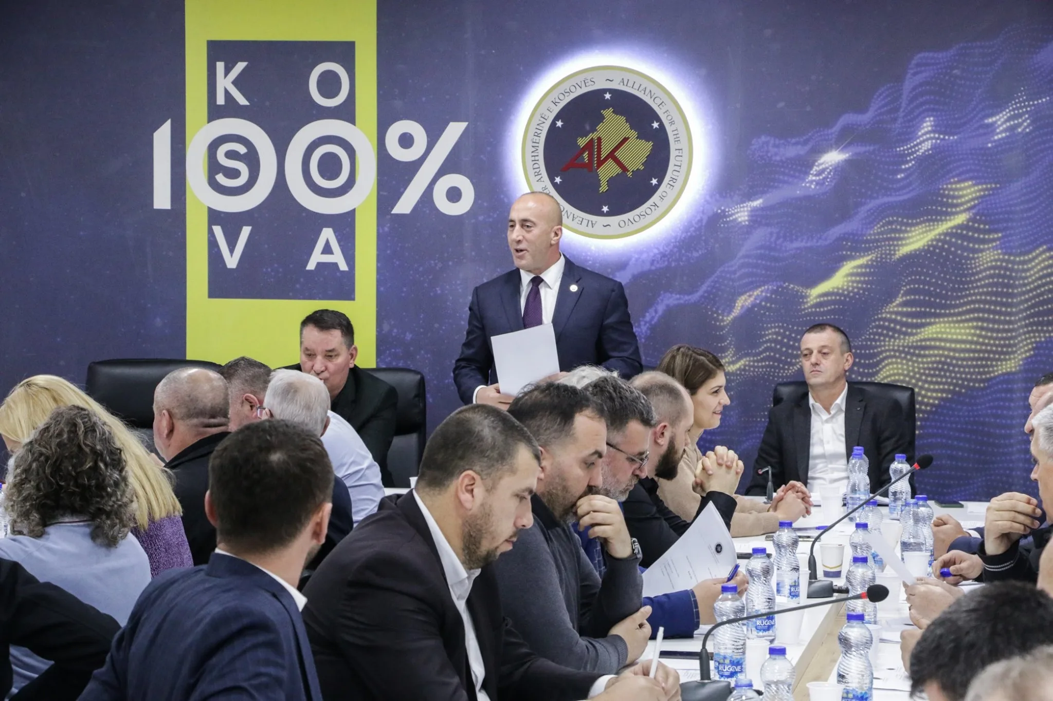 A do t’ia bëjnë kuorumin Vjosa Osmanit për t’u bërë presidente?- Deklarohen nga AAK-ja!