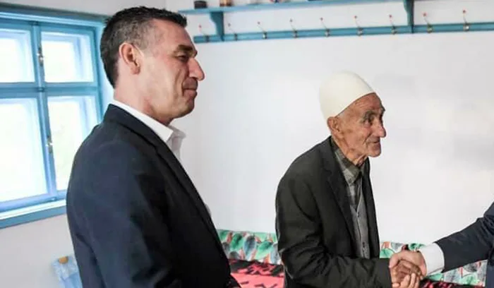 Vdes xhaxhai i Kadri Veselit