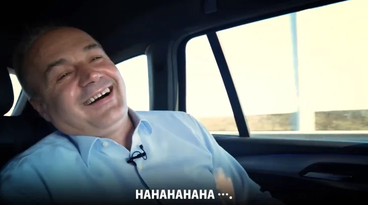 Intervista ndryshe e Enver Hoxhaj, flet për Bidenin, ushqimet e muzikën