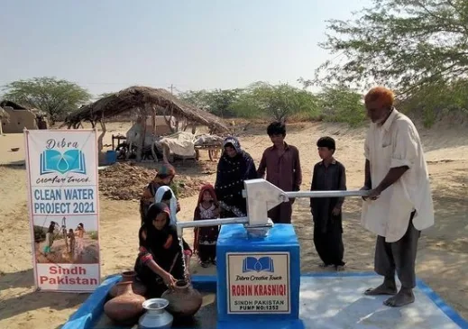 Haxhi Krasniqi hap bunar në Pakistan