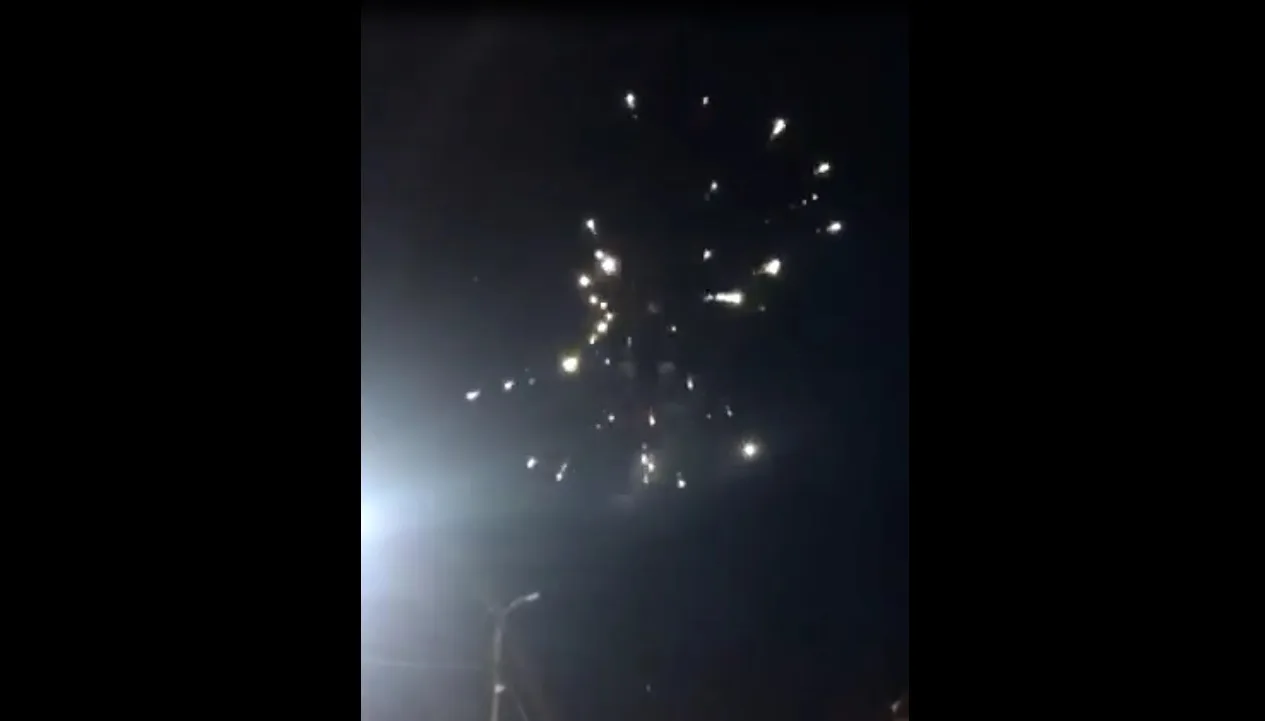 Vetëvendosje nis festën, fishekzjarre te selia