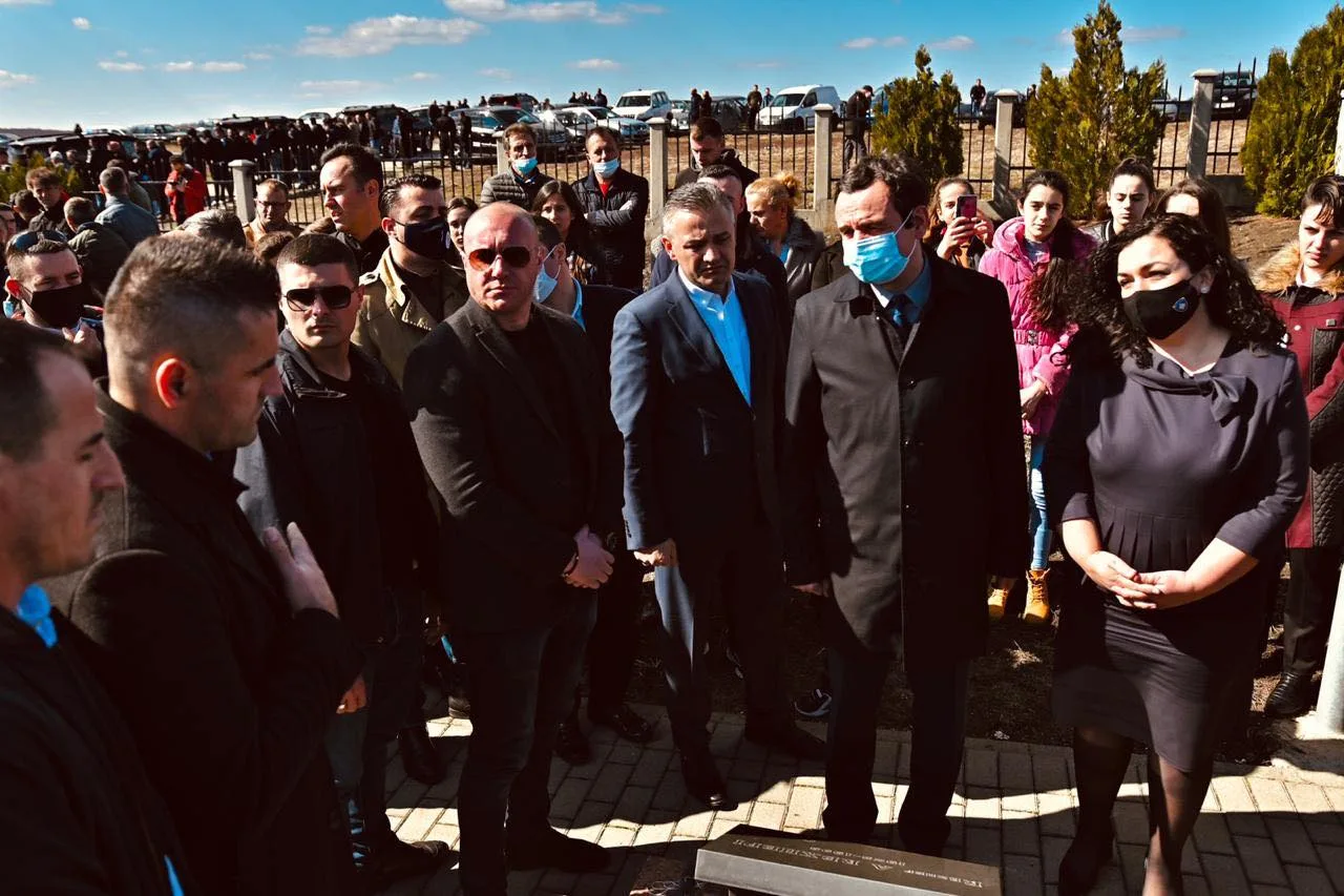 Ja kur pritet formimi i Qeverisë së re! – “Vjosa Osmani ka rrezik që nuk zgjedhet presidente”