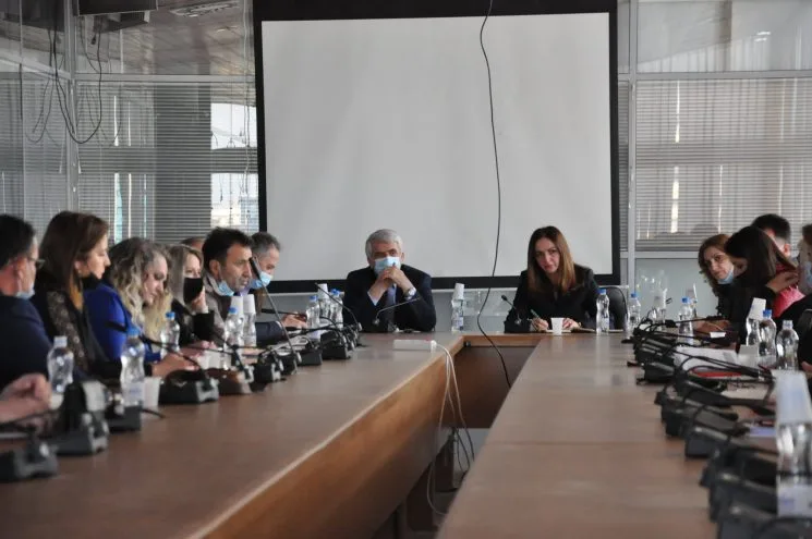 MASh mblidhet, diskutohet për vazhdimësinë e procesit mësimor