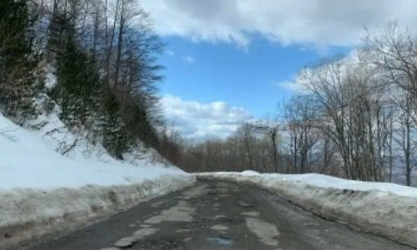 Fillon rregullimi i rrugës për në Brezovicë