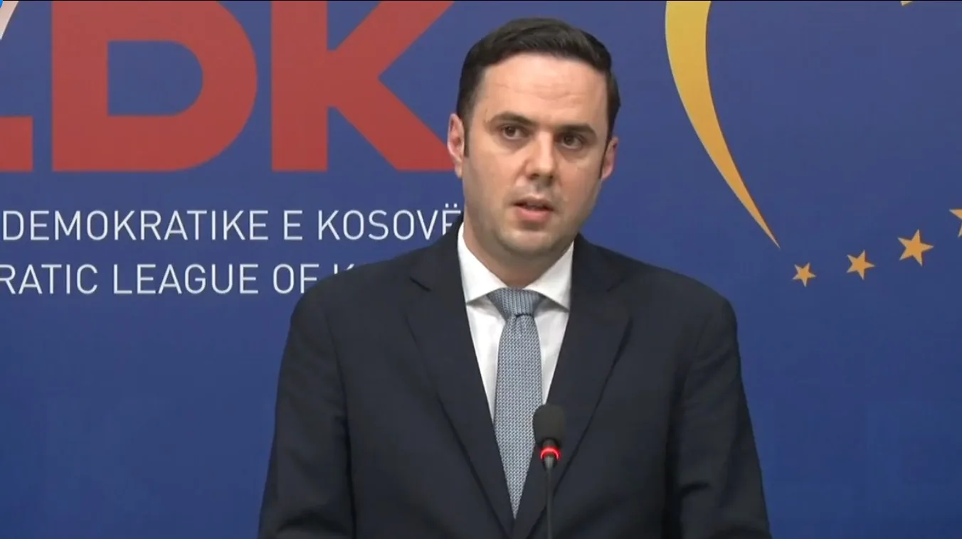 LDK prezanton 8 kandidaturat e para për zgjedhjet lokale