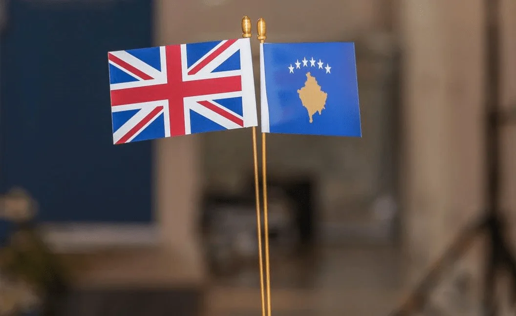 Ambasada britanike bënë thirrje për respektimin e masave të reja në Kosovë