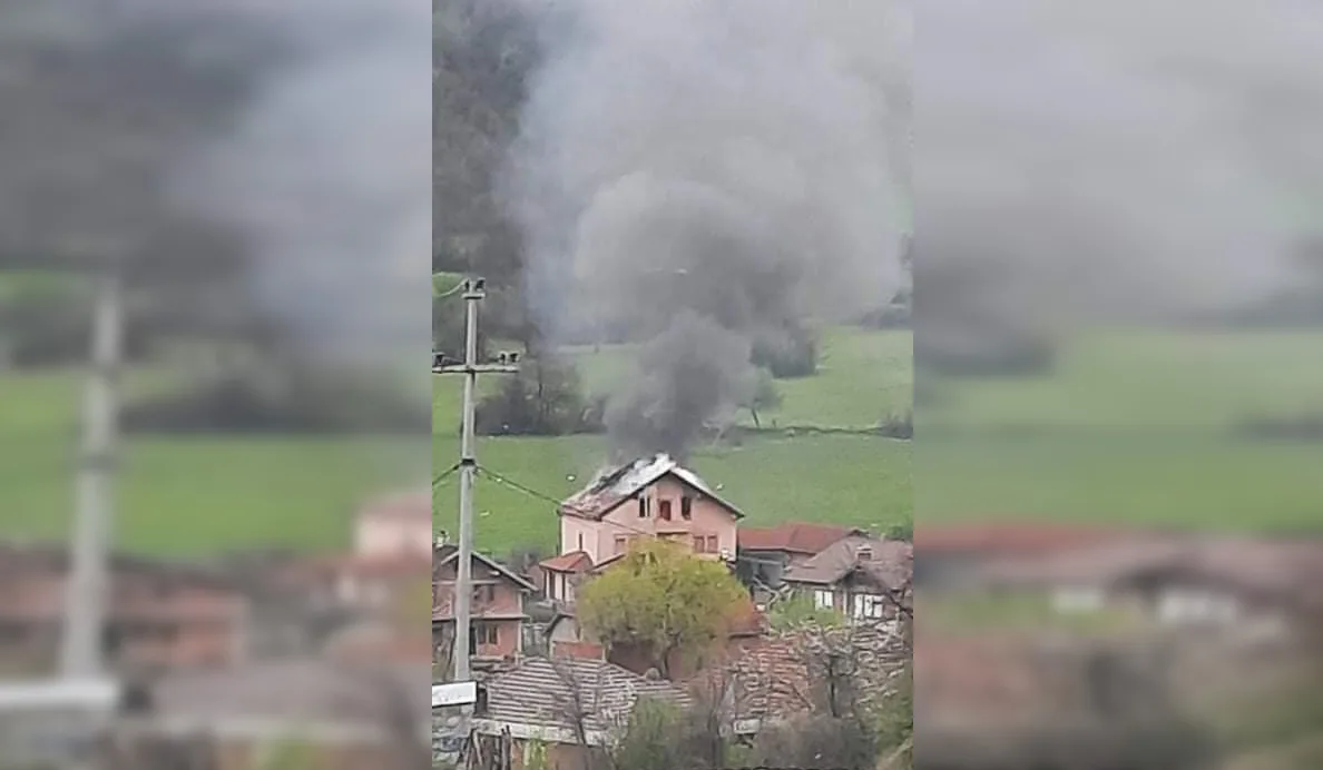 Përfshihet nga zjarri një shtëpi në Gjonaj të Hasit