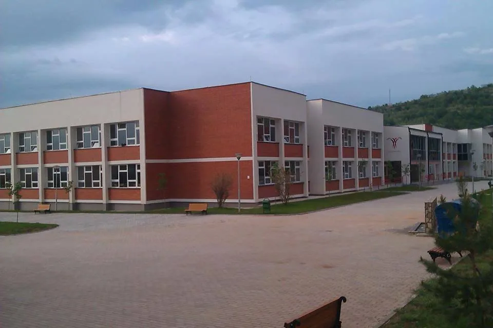 Digjet një shkollë në fshatin Mushtisht të Suharekës