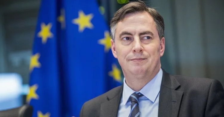 Eurodeputeti McAllister kritik ndaj BE-së: Të mbajë premtimin për liberalizimin e vizave për Kosovën