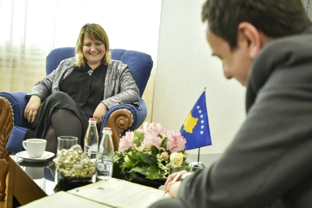 Kryeministri Kurti emëron zëvendësministra në dy ministri