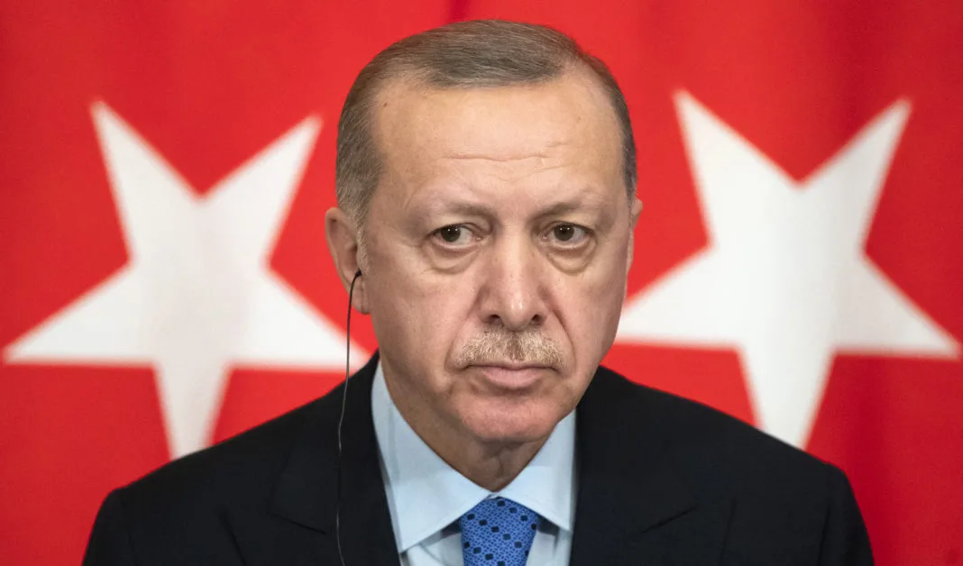 “Duart larg nga Siria”, Erdogan thirrje gjithë vendeve: Turqia do shtypë terroristët
