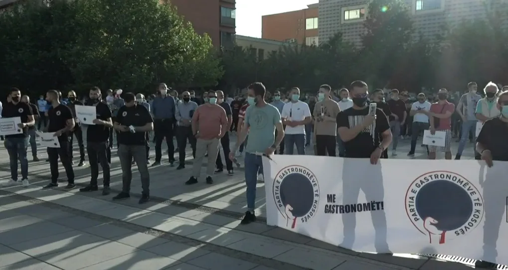 Nis protesta e gastronomëve