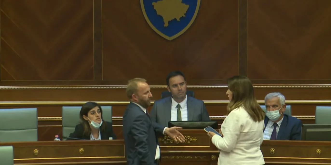 Shtyhet për javën tjetër debati për organizimin e arsimit në situatën me COVID-19