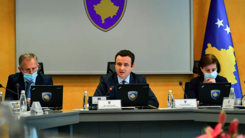 Qeveria parashikon rritje ekonomike për 10 për qind, por ja çka thonë ekonomistët