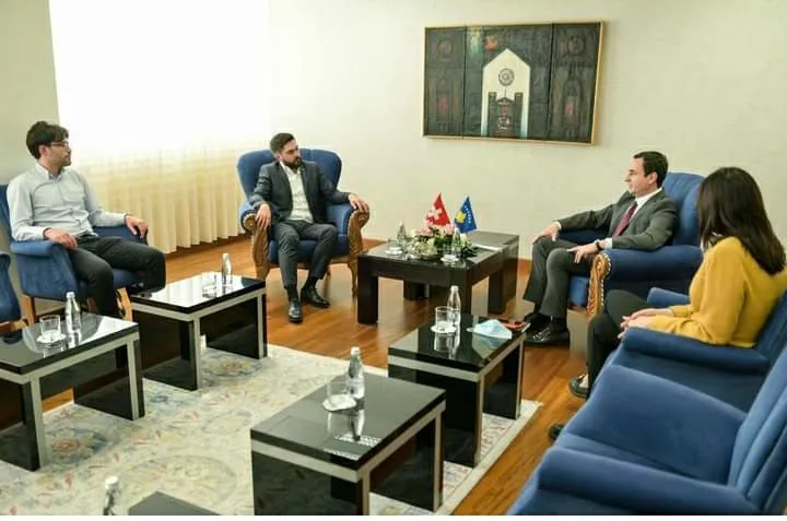 Kurti takon kreun e socialdemokratëve të Zvicrës, bisedojnë për mërgatën shqiptare