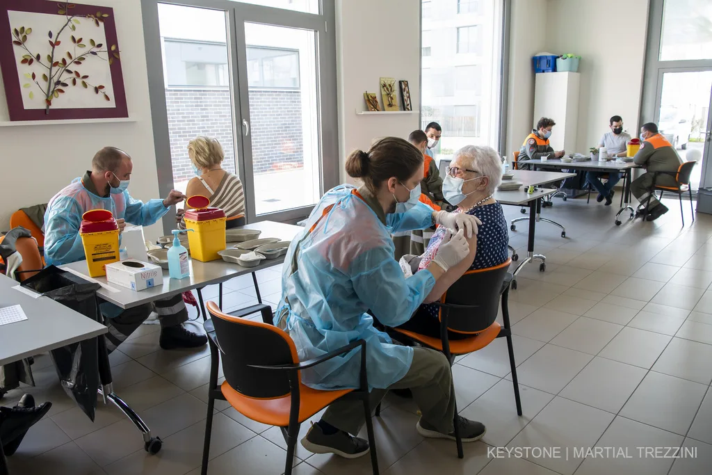 Shqipëria vaksinon 500 mijë qytetarë