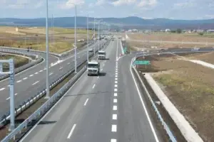 MIT nënshkruan kontratat në vlerë mbi 4 milionë euro për sanimin e skarpateve në autoudhën “Ibrahim Rugova”