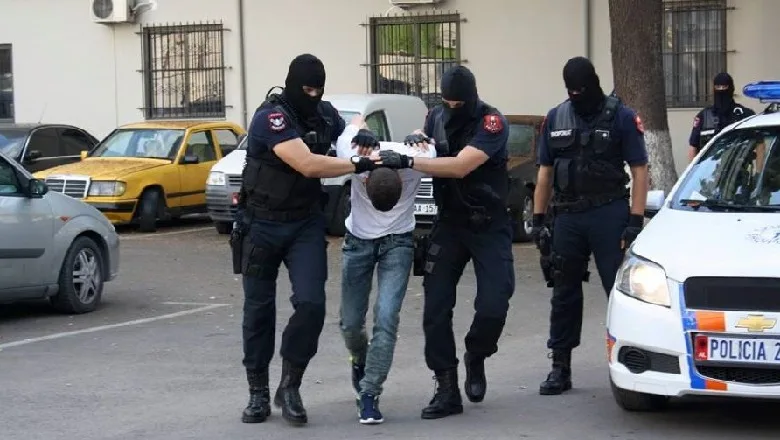 Arrestohet në Tiranë grabitësi kosovar i shpallur në kërkim ndërkombëtar