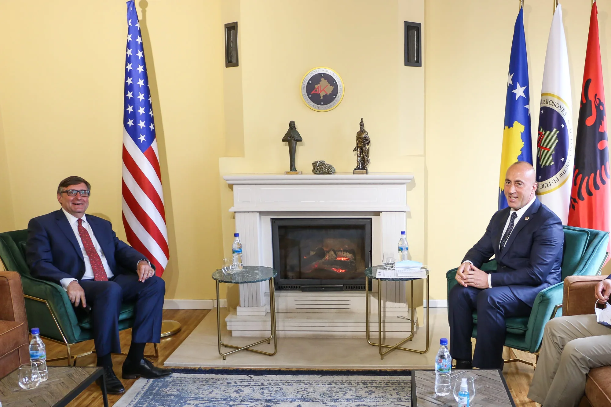 Haradinaj ia thotë në sy Palmerit: Me Serbinë, vetëm njohje reciproke