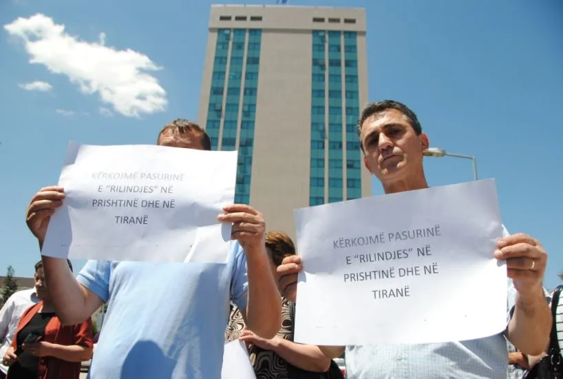 Sot, protestojnë ish-punëtorët e “Rilindjes”