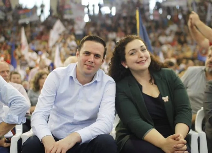 Takimet për zgjedhjet: Lumir Abdixhiku i shkon në takim Vjosa Osmani