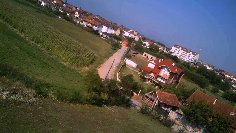 Burri në Prizren tenton të vrasë veten, duke u goditur me thikë