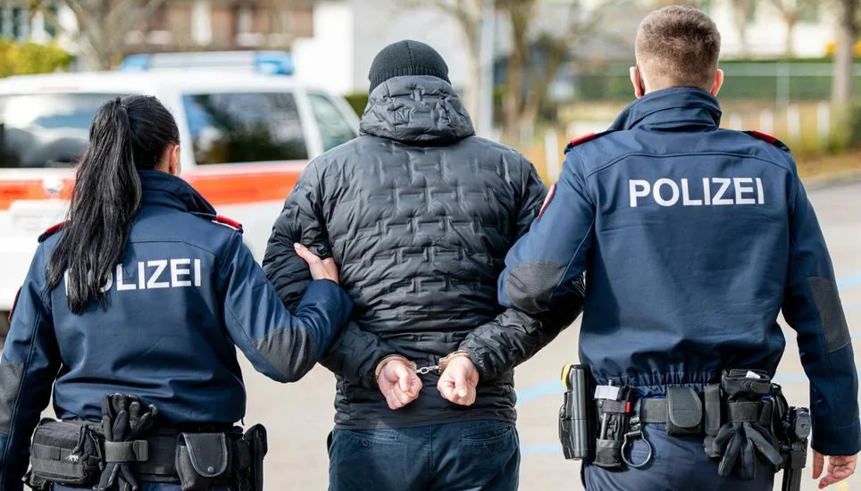 Shkatërrohet rrjeti i trafikut të drogës, arrestohen 24 shqiptarë nga Kosova dhe Shqipëria në Austri