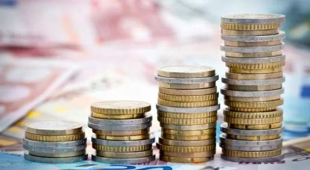 Mbi 800 kontrata emergjente u nënshkruan gjatë vitit 2020, vetëm 37% i shërbyen luftimit të pandemisë