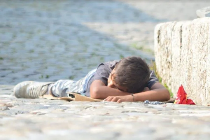 Policia me aksion për lëmosh-kërkuesit, identifikon 66 të tillë, 45 nga Shqipëria