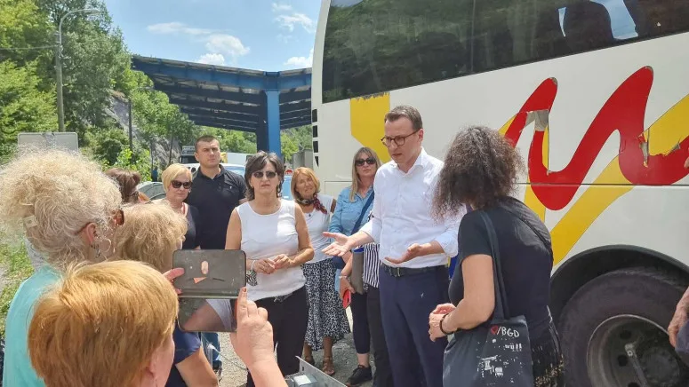 Petkoviq: Në Jarinje takova qytetarë që iu ndalua hyrja në Kosovë, e njoftova Lajçakun (VIDEO)