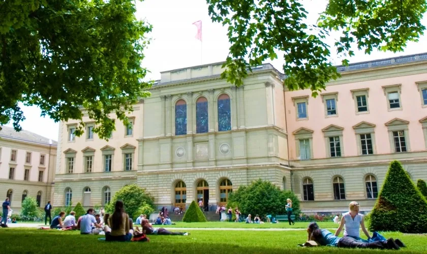 I riu shqiptar doktoron në fushën e statistikës në Universitetin e Gjenevës
