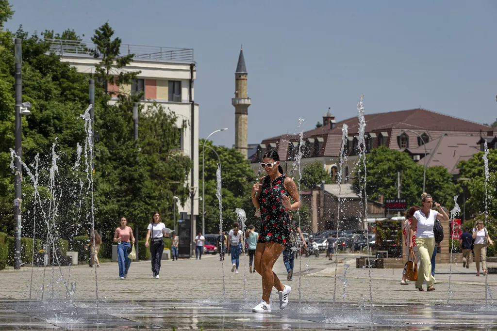 SonntagsZeitung: Përhapja e virusit, Zvicra ia pa sherrin Kosovës!