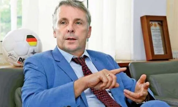 Njohja e avokatëve kosovarë në Gjermani, ambasadori Rohde del me një sqarim