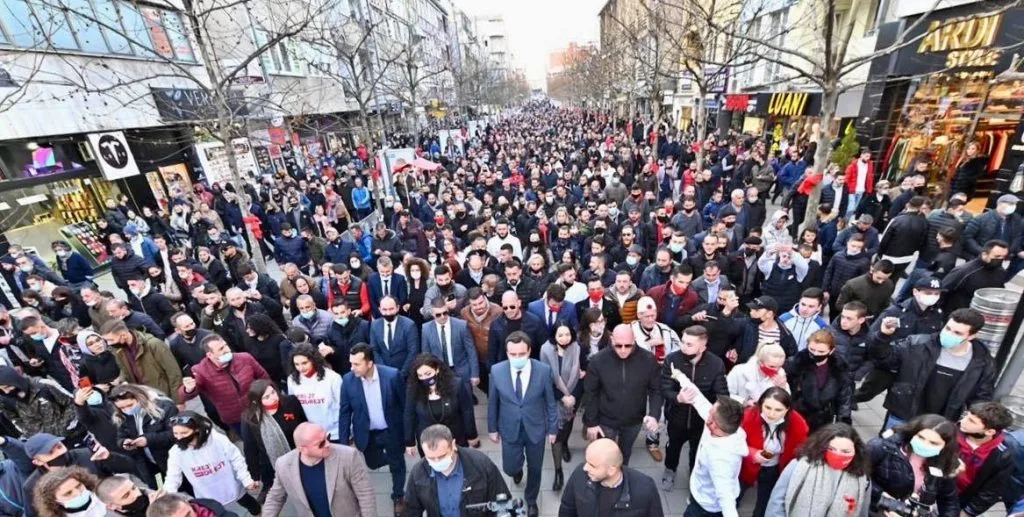 KQZ: Fushata elektorale nuk mund të ‘shkurtohet’, presim rekomandimet e institucioneve shëndetësore