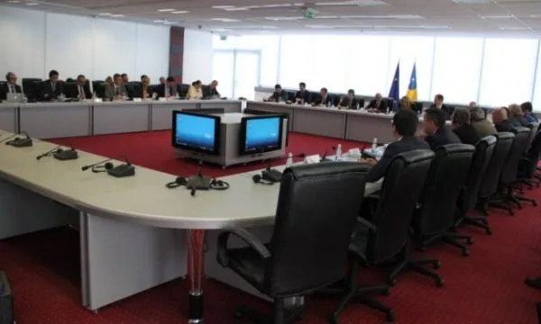 Kryetarët e komunave refuzojnë takimin me Kurtin, kjo është arsyeja