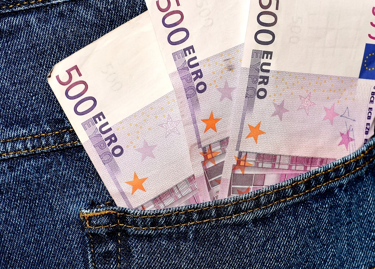 Një personit nga Korisha i humbin 1500 euro në Prizren, kërkon ndihmë për ti gjetur ato