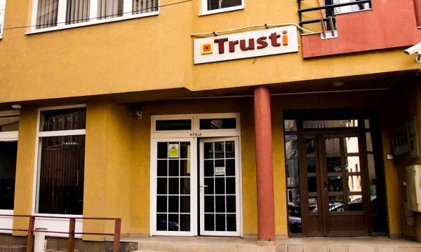 Trusti ka një njoftim për qytetarët