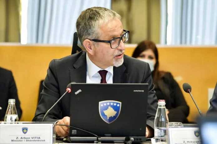 Ministri Vitia raporton sot para deputetëve të Komisionit për Shëndetësi